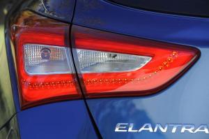 2014 Hyundai Elantra GT US)
