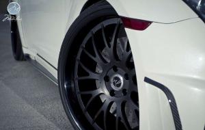 2014 Nissan GT-R by Wald on Modulare Wheels