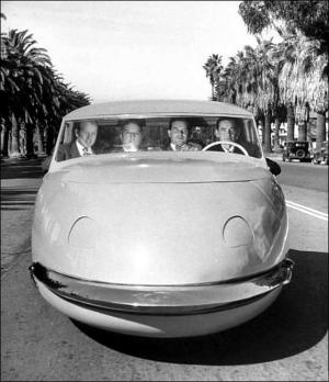 1948 Davis Divan