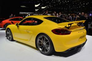 2015 Porsche Cayman GT4
