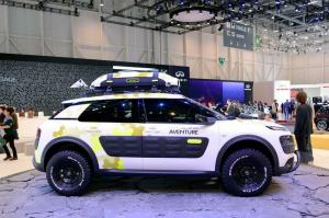 2014 Citroen C4 Cactus Adventure Concept
