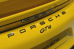 2015 Porsche Cayman GT4
