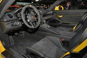 2015 Porsche Cayman GT4