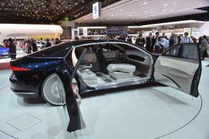 2015 Italdesign Giugiaro Gea