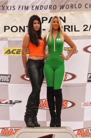 Девушки паддока Maxxis