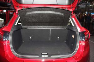 багажник 2015 Mazda CX-3