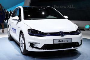 2014 Volkswagen Golf GTE