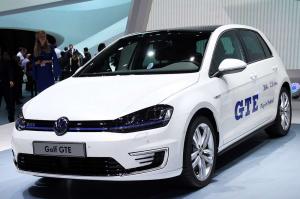 2014 Volkswagen Golf GTE