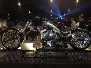 Роскошный кастом от канадской студии Classic Steel