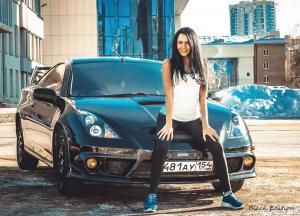Опасные девушки и их автомобили