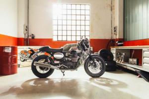 2015 Moto Guzzi V7 II Radical Guzzi