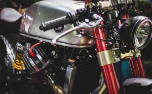1982 Honda CX500 by Sacha Lakic Design