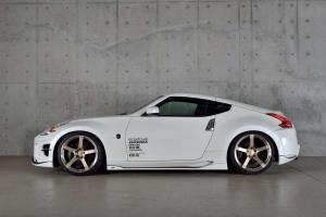 2015 Nissan 370Z by Rowen Japan