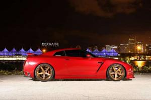 2015 Nissan GT-R on Strasse Wheels