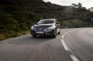 2014 Nissan Sentra RU)