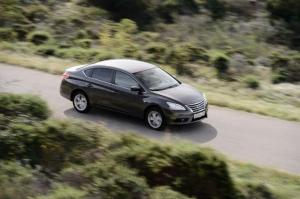 2014 Nissan Sentra RU)