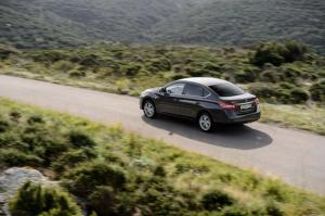 2014 Nissan Sentra RU)
