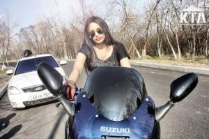 Сложный выбор стоит перед девушкой
