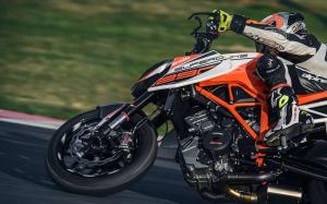 2015 KTM 1290 Super Duke R