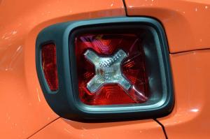 2014 Jeep Renegade Trailhawk Live From Geneva 2014