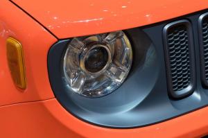 2014 Jeep Renegade Trailhawk Live From Geneva 2014