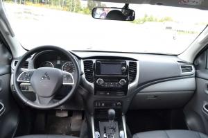2014 Mitsubishi L200