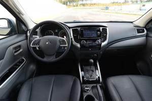 2014 Mitsubishi L200