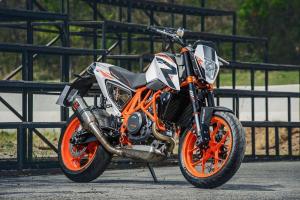 2015 KTM 690R Duke