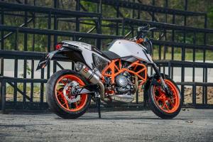 2015 KTM 690R Duke