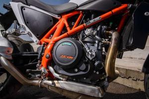 2015 KTM 690R Duke