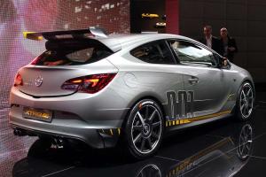 2014 Opel Astra OPC Extreme Concept Live From Geneva 2014