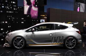 2014 Opel Astra OPC Extreme Concept Live From Geneva 2014