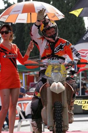 Девушки паддока Maxxis