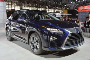 Lexus RX сменил имидж для Нью-Йоркского автосалона