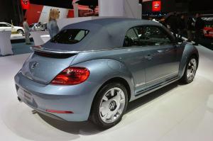 2015 Volkswagen Beetle Cabriolet Denim Concept