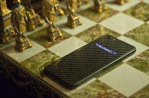 Примеры эксклюзивных чехлов для iPhone от Mansory