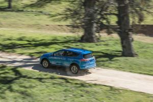 2015 Toyota RAV4 Hybrid US)