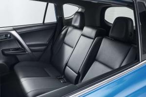 2015 Toyota RAV4 Hybrid US)