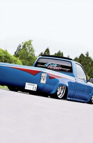 1996 Toyota Hilux Low Ride