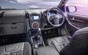 2015 Isuzu D-Max Blade