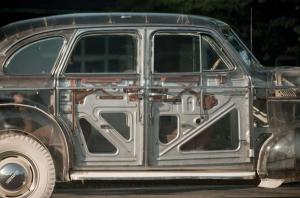 1939 Pontiac Plexiglas Deluxe Six Ghost Car