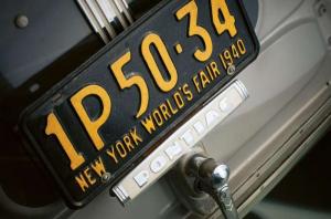 1939 Pontiac Plexiglas Deluxe Six Ghost Car