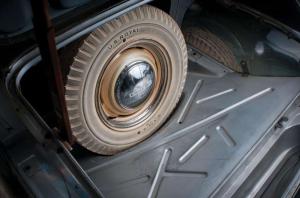 1939 Pontiac Plexiglas Deluxe Six Ghost Car