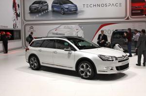 2014 Citroen С5 CrossTourer Live From Geneva 2014