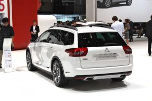 2014 Citroen С5 CrossTourer Live From Geneva 2014