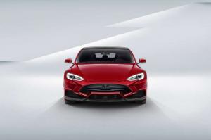 2015 Tesla Model S by Larte Design