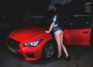 Как же они любят автомобили Infiniti