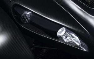2015 Donkervoort D8 GTO Bare Naked Carbon Edition