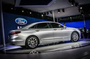 2015 Ford Taurus