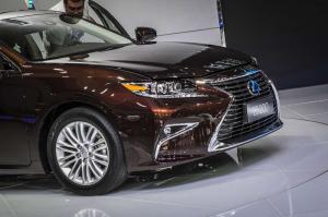 2015 Lexus ES200